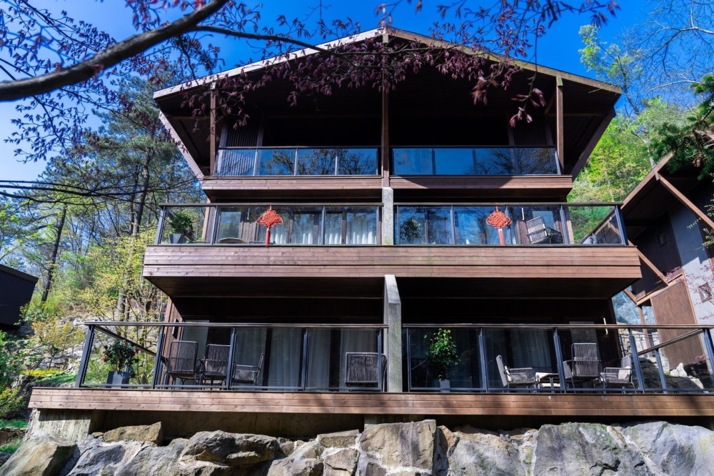 在宁波山野的小别墅中过一段野奢般的度假慢生活