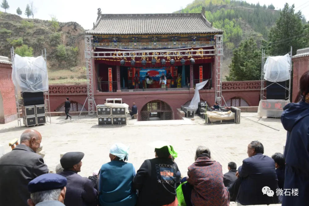 石楼庙会民俗氛围浓义务理发暖人心