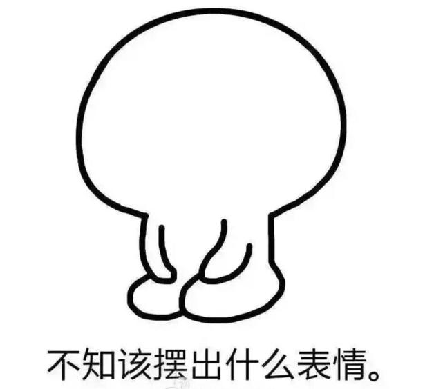 "过了一会,饭菜打包好了,男子走出饭店牵着在店门外等待的女友往
