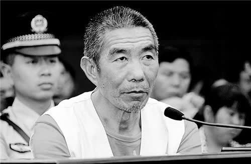 11名少年失踪,警方7年没找到尸首,凶手冷笑:已经当鸵鸟肉卖了|陆士荣