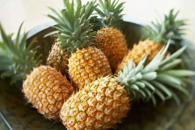 用这种方法吃菠萝才更香