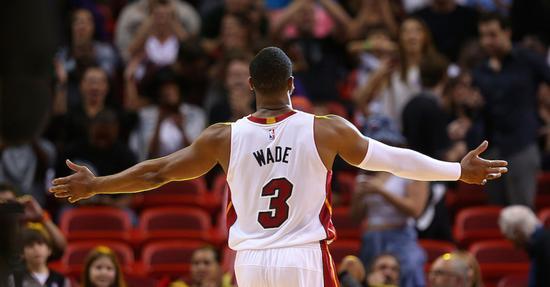 德怀恩韦德 NBA：你心目中的英雄闪电侠，可能是最被高估的球员，人品极差