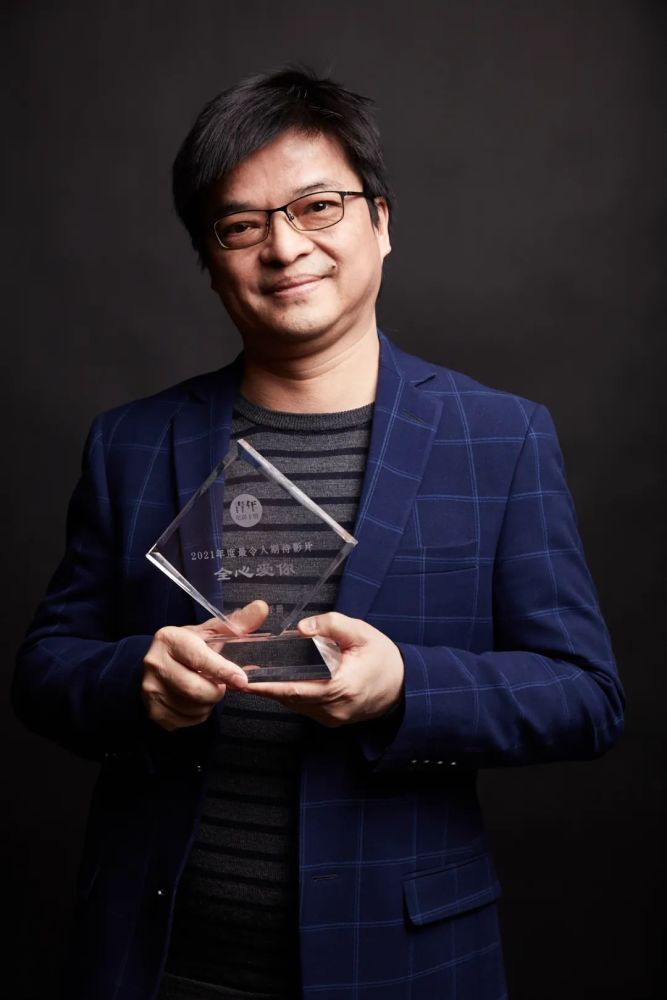 张艺谋与程青松首度握手青年电影手册年度盛典吸引了哪些大咖