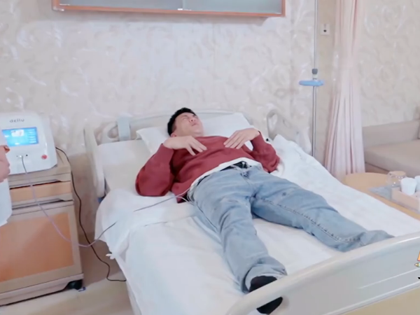 杜淳体验 分娩痛 三级就痛到五官扭曲 知道王灿为啥剖腹产了 腾讯新闻