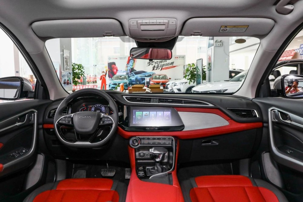 换代换脸东风风神ax7pro虽不起眼但实力不凡