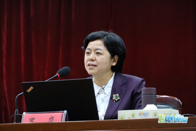 岳阳市委宣讲团成员罗岚作主题报告,汨罗市领导朱平波,刘勇,倪运清