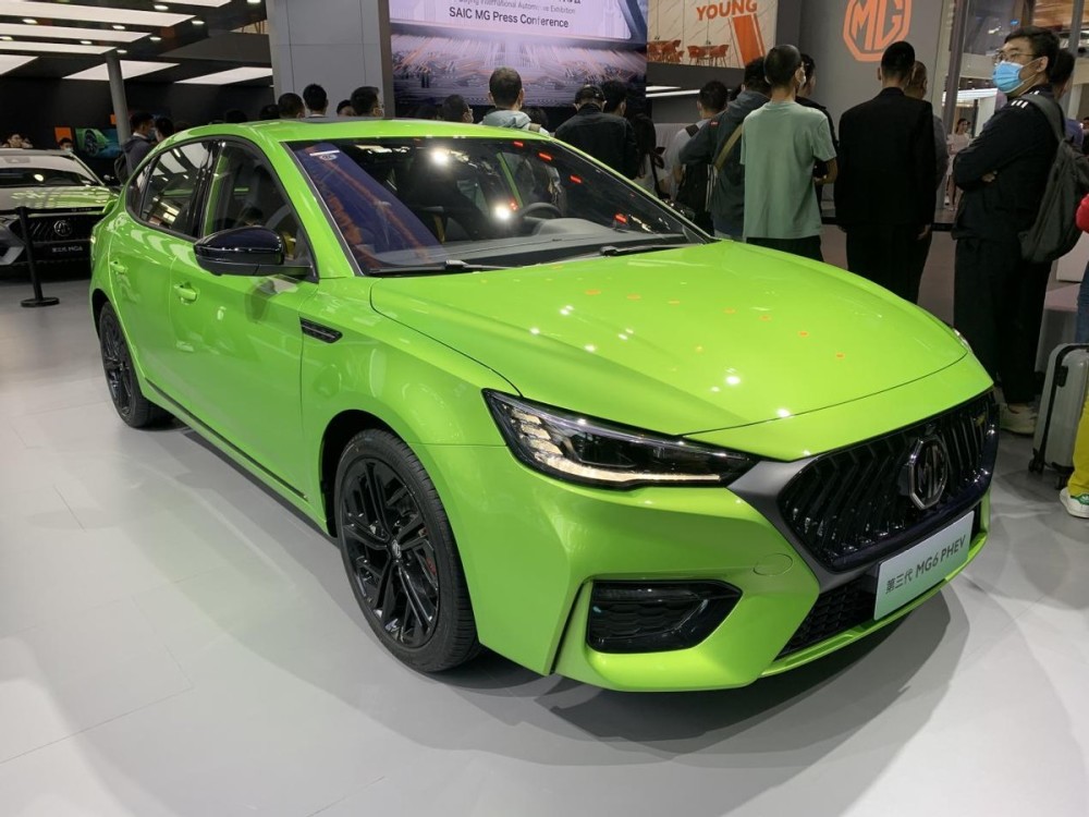 新款名爵6phev升级上市起售价1398万元性价比还高吗