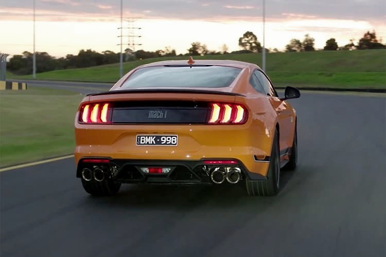 2021款福特野马马赫1限量版怀旧归来