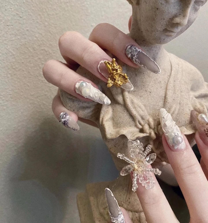 温柔奢华又复古的巴洛克风美甲仙气飘飘