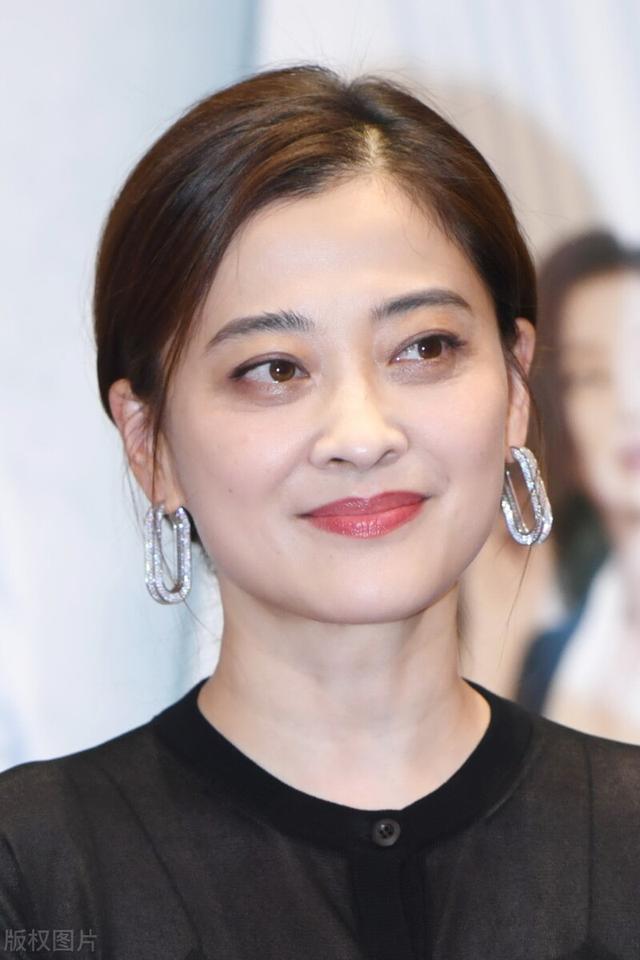 "金丝雀"梅婷的苦辣情史,京圈大佬助其上位,二嫁导演终获幸福