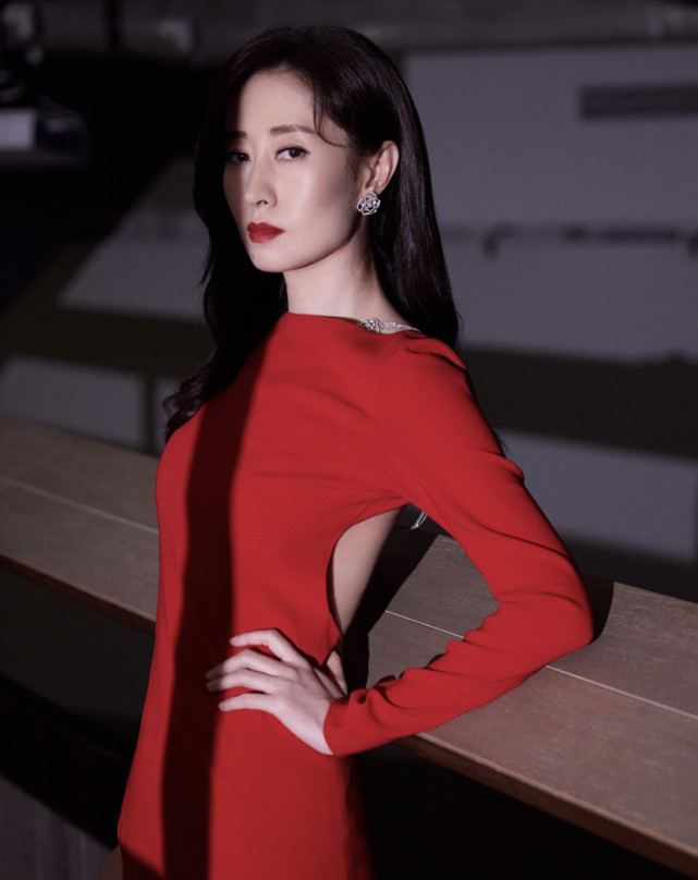 刘敏涛嘴角有痣事业运好祖师爷劝饭吃离婚后事业更旺