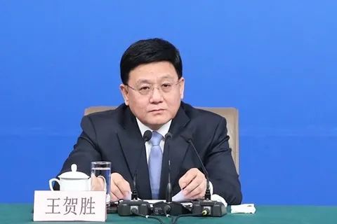 国家疾病预防控制局领导班子公布王贺胜为首任局长