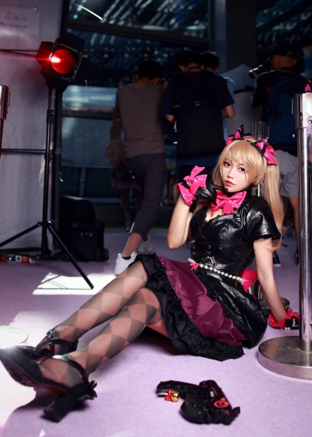 cos赏析dva黑猫露娜