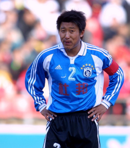 张恩华1996年入选国家队,为米卢带领的国足征战2002年韩日世界杯成员