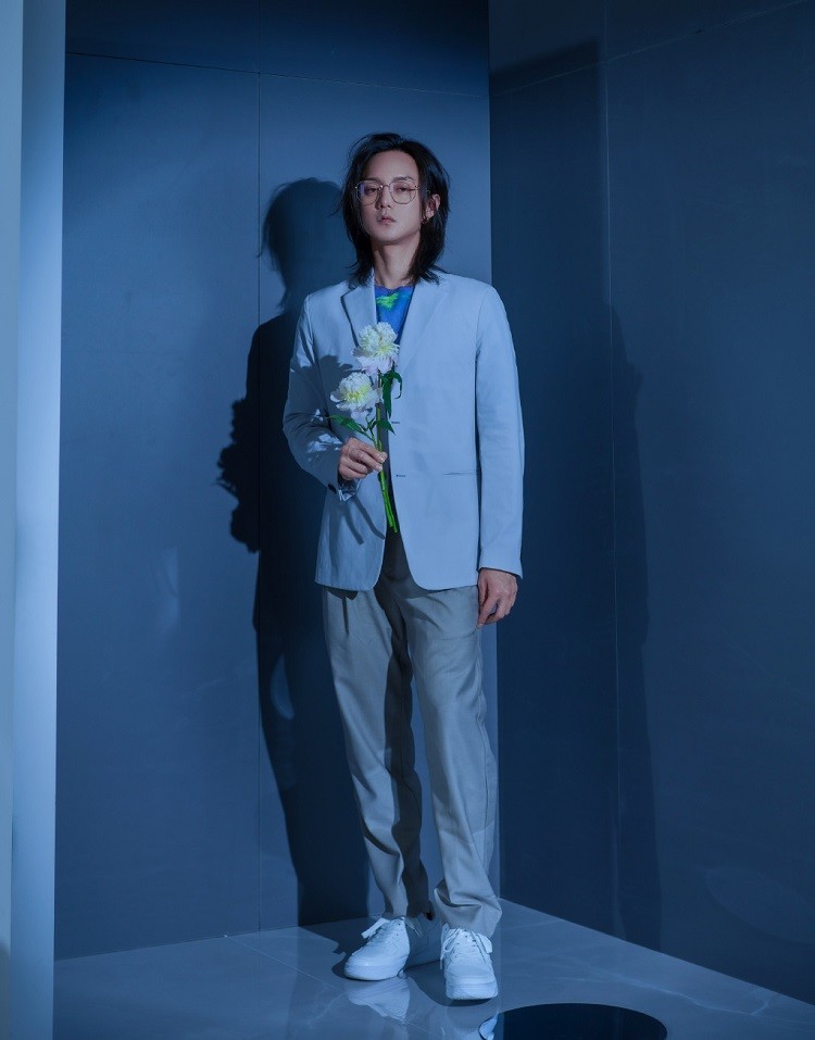 尹正果真瘦回了陆离时期,圆脸都瘦成瓜子脸了,颜值重归巅峰_腾讯新闻