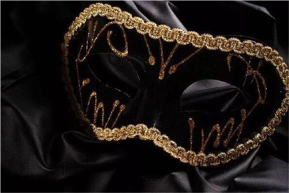 心理测试:4张面具,哪副吸引你,测你在别人眼中是天使还是魔鬼