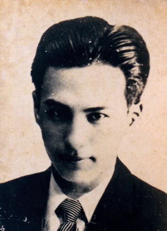 黄石生(1916—1944)▲杨子江(1918—1998)▲郑少康(1918—2015).