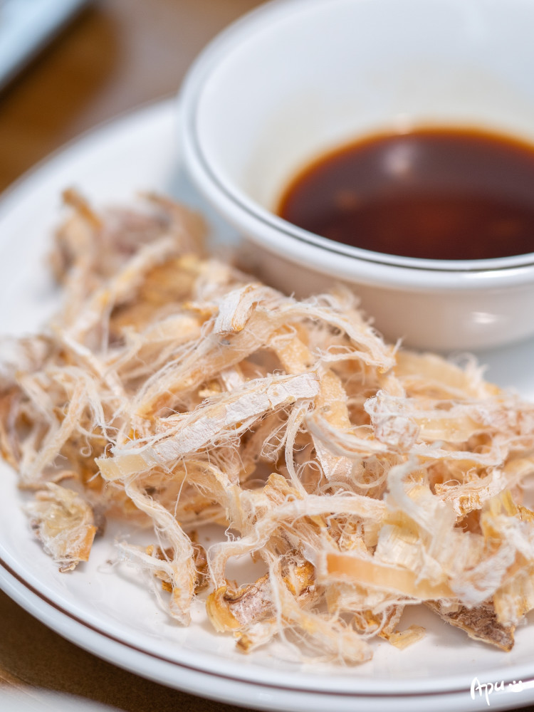 干鱿鱼丝下酒菜绝配!蘸上芥末酱油,越嚼越香!