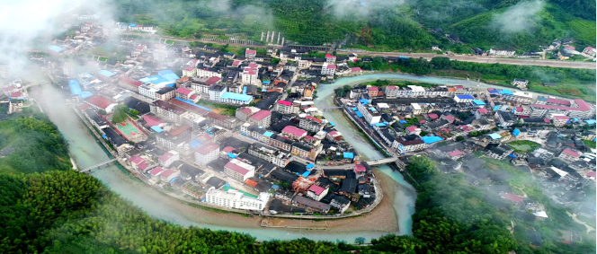 烟溪市,宋开梅山,设安化,新化二县,因熙宁五年,章惇于安化境内梅山