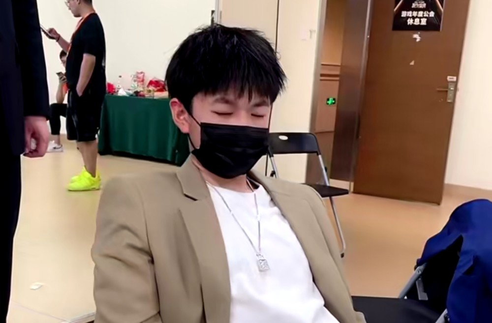 gfs排名大跌粉丝直呼失望九天狐敲定更大目标放弃战队赛