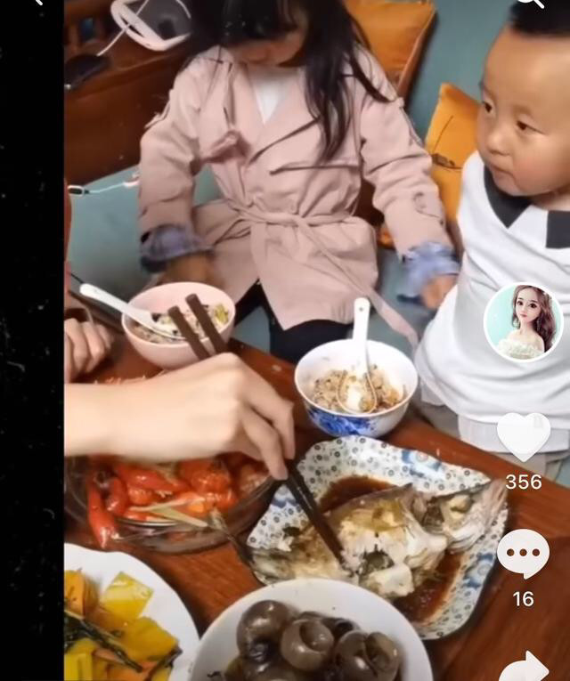 许敏一家五一大团圆,错换人生悲剧里的喜剧