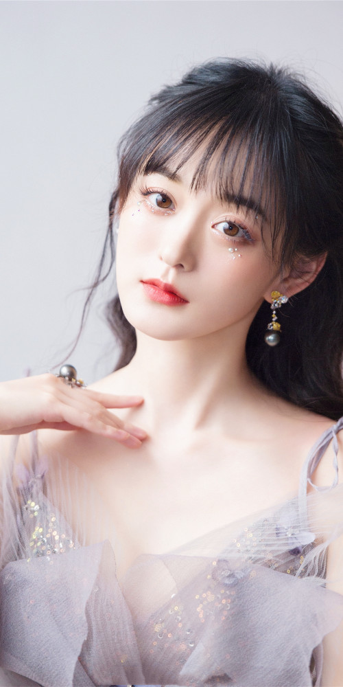 何泓姗收获皆满心欢喜超甜的小仙女