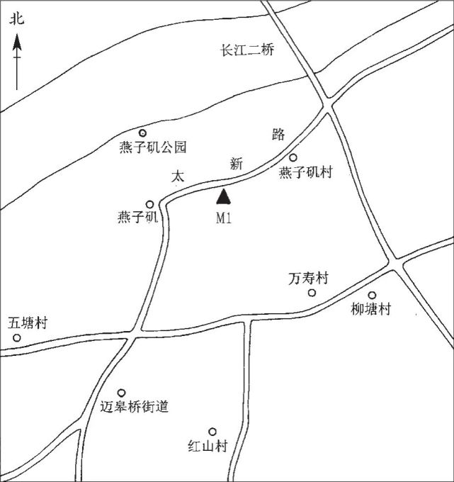 m1位於南京市城北中央門外,該地區隸屬於棲霞區燕子磯鎮(圖一),瀕臨