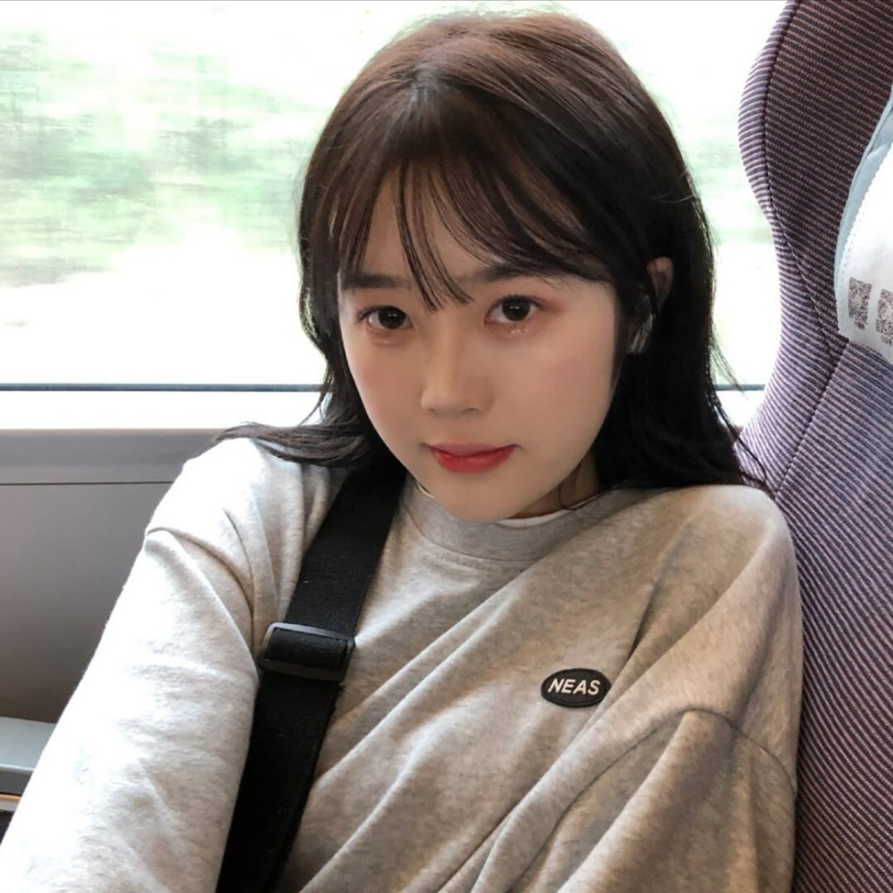 女生头像南芜大学段嘉许我的光