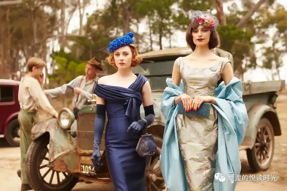 裁女佳人海归女返乡复仇一把火横扫村镇