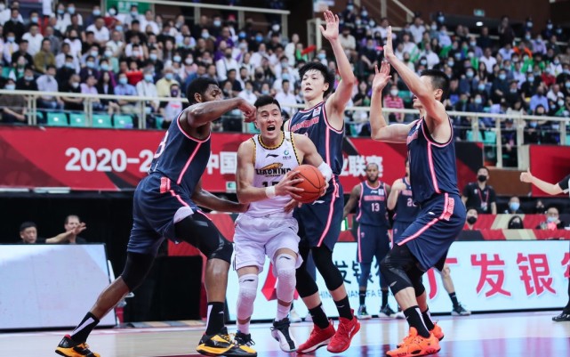 cctv5直播辽宁战广东冠军倾斜杨鸣押宝双子星赵睿有伤在身