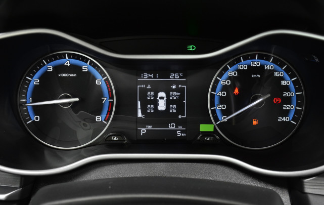 山西车主提了吉利帝豪,开了2600公里后,直言有话要说