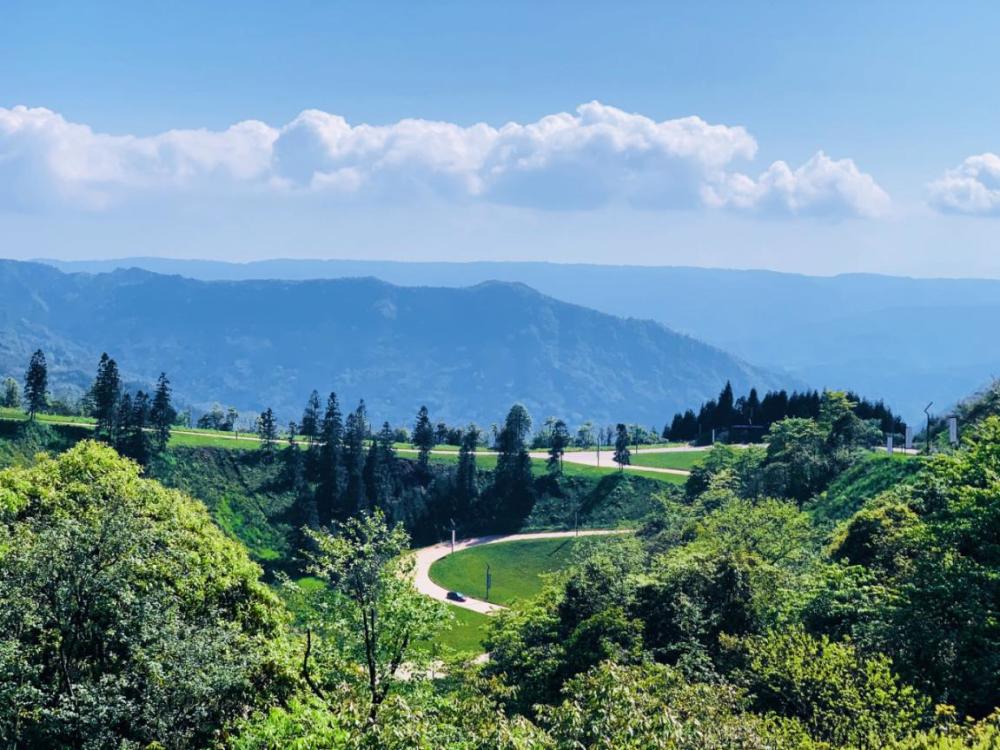 精彩两日游雅安海子山五月赏玩攻略