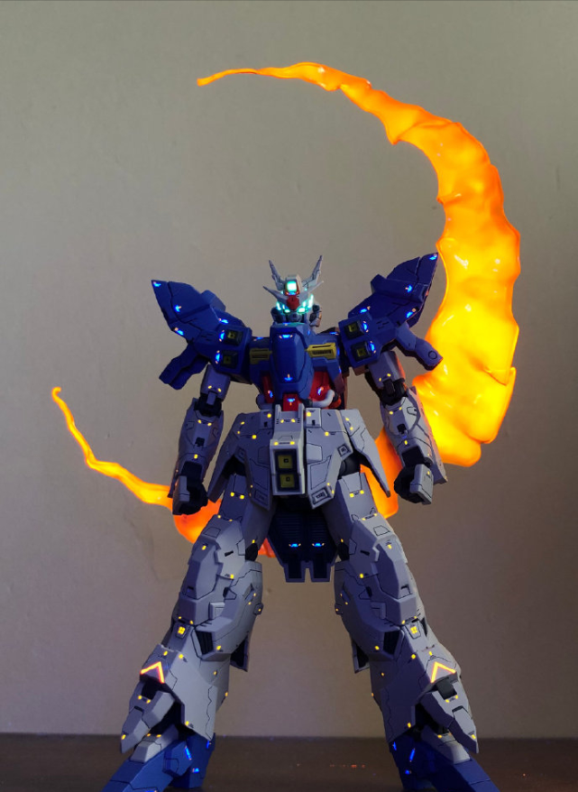 模玩控:亮晶晶,荧光水贴月高达模型