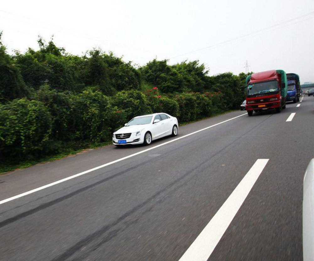 高速上內急能佔用應急車道方便嗎車主上廁所不叫應急嗎