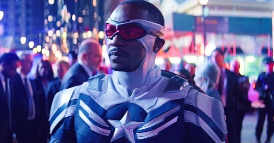 猎鹰冬兵又打脸了鹰队新制服遭到粉丝嘲笑甚至还被批抄袭美队