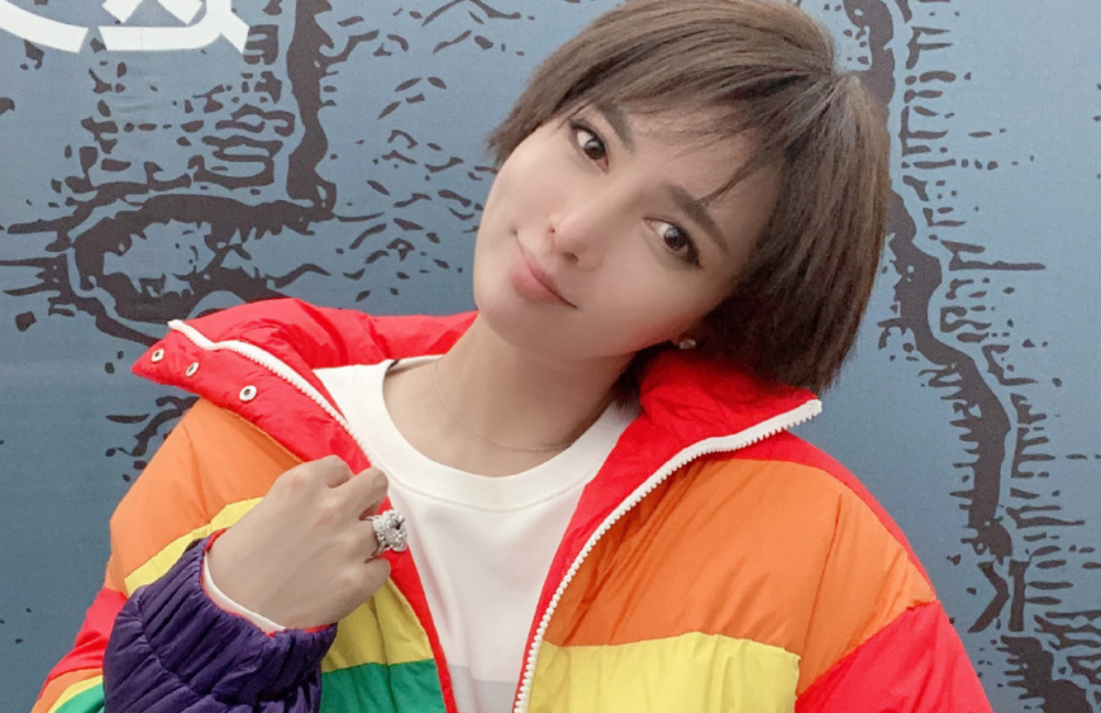 网红辛巴的徒弟"时大漂亮",埋怨平台限制自己,直播不予许哭