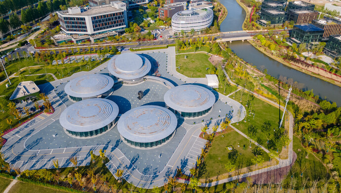 张江人工智能岛智能在哪续写更多春天的故事走进经济特区国家级新区