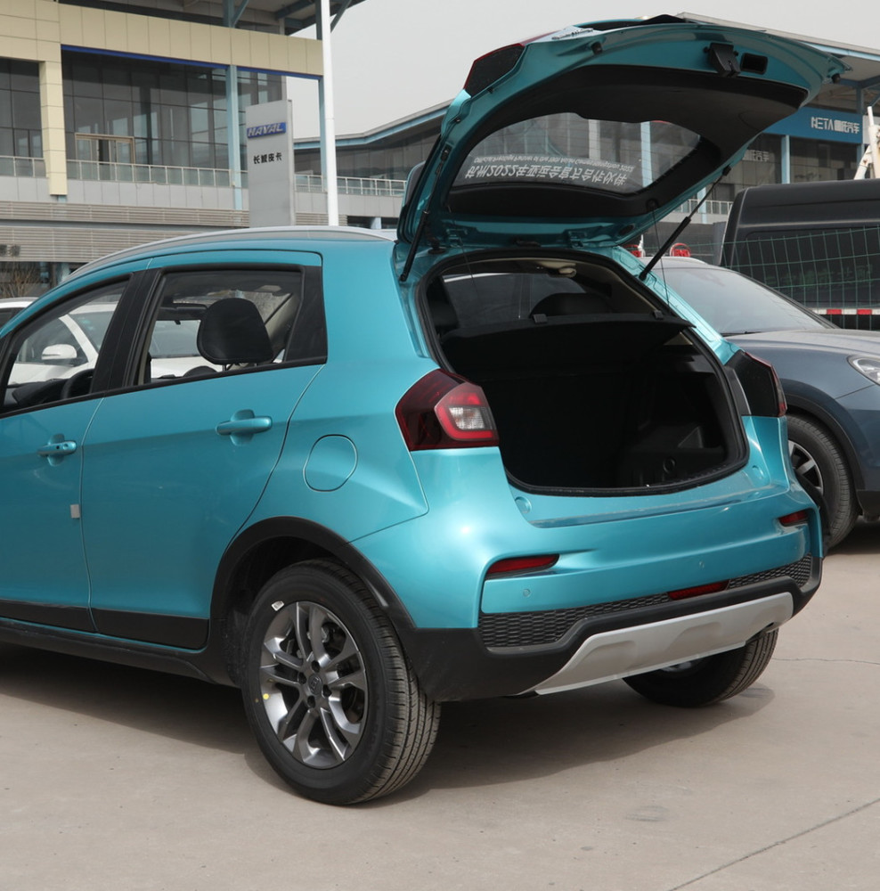 喜提吉利远景x3裸车价格为689万元值不值