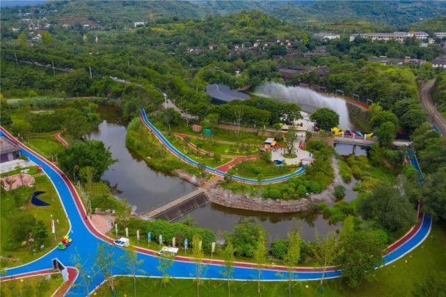 天梯,云海秋千等还有西岭雪山的新晋网红打卡地标——除了以上地方