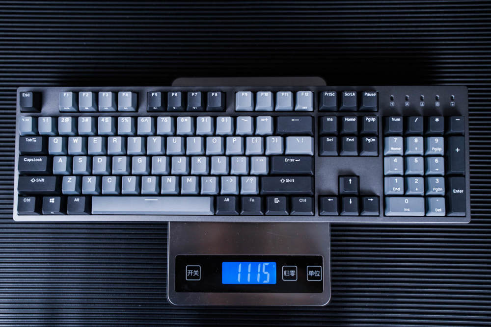 绅士男的必须品杜伽k310银轴机械键盘的使用感受