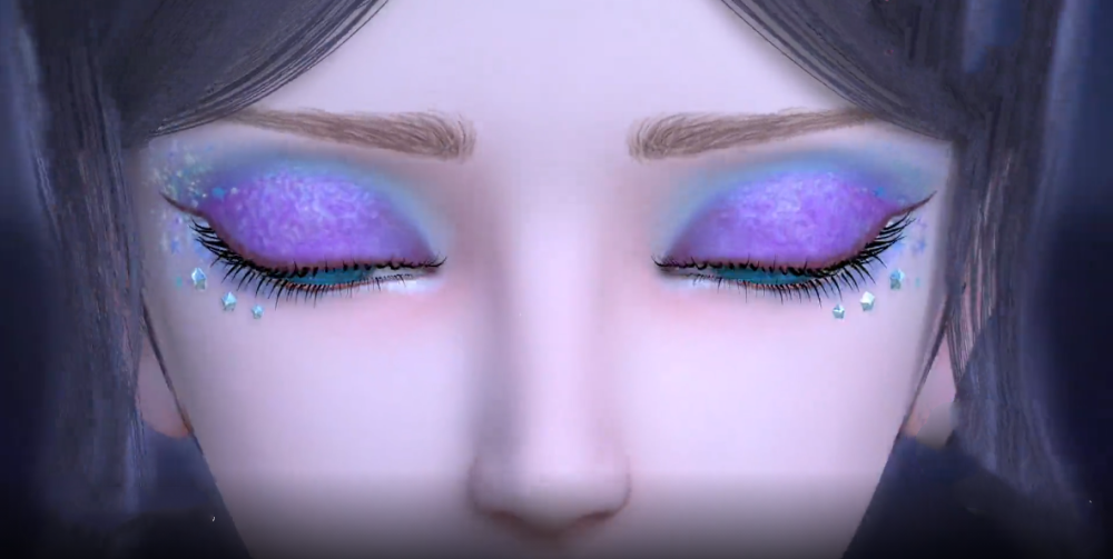 其它细节方面,冰公主化的妆基本上没什么变化,比如漂亮的眼影以及眼睛