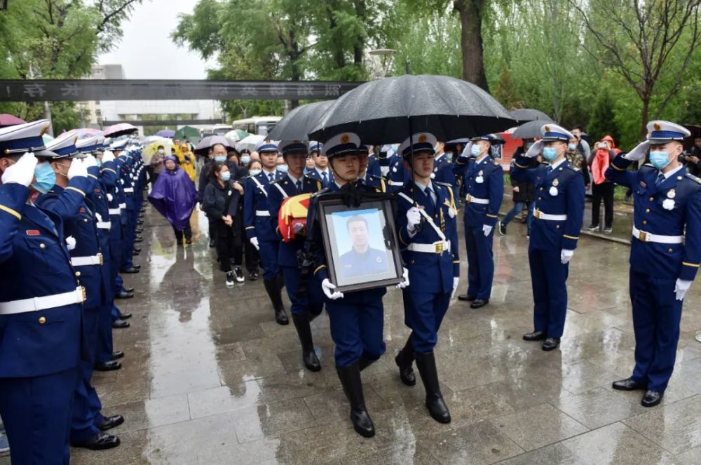 曹群烈士"回家"了!宣化父老夹道迎接英雄魂归故里!_腾讯新闻