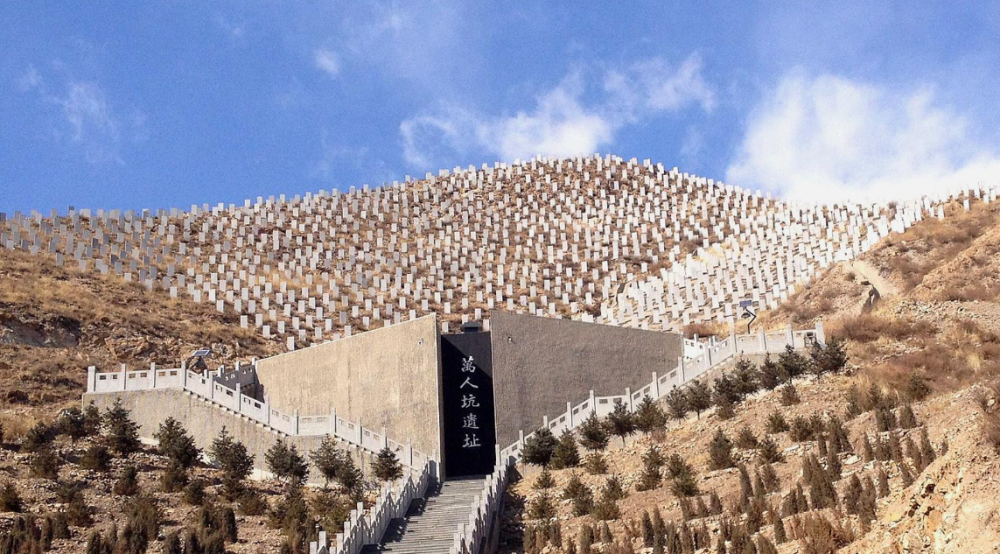 山西煤矿万人坑底下6万多人森森白骨都是被日本人残忍虐死