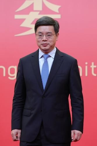 新一届深圳市委常委产生|覃伟中|王伟中|深圳|市委|郑轲
