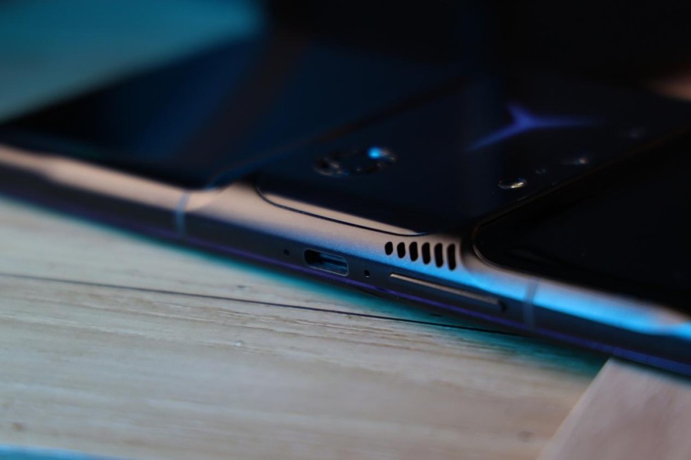 联想拯救者电竞手机2pro值得买吗了解过这款产品也许就有答案