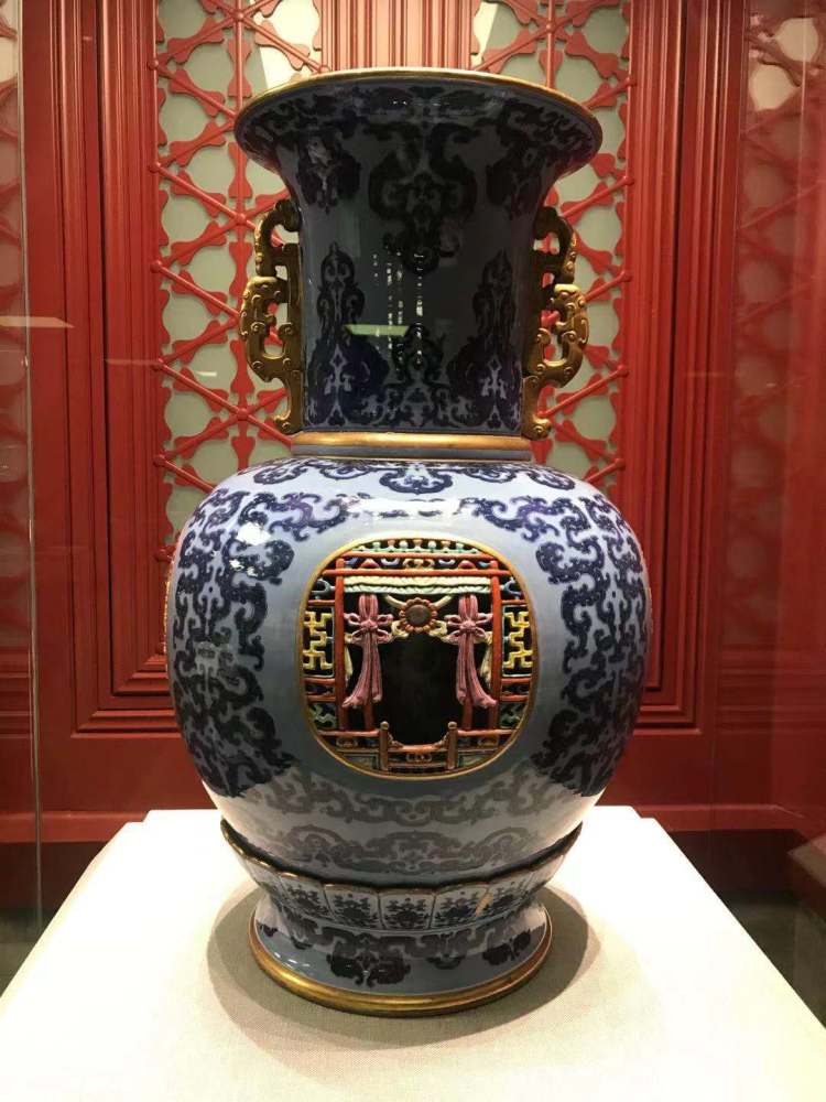 故宫新陶瓷馆在武英殿揭开面纱千余件文物展现中国陶瓷发展历程