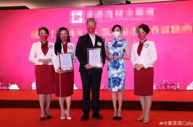 39岁郭晶晶出席富婆聚会,打扮素淡仍瞩目,曾被教练逼着减肥