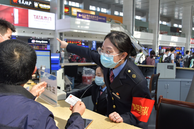 多措并举迎五一客流高峰4月30日重庆北站发送旅客138万人