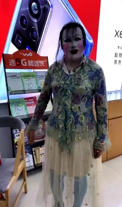 奇葩:杭州男子化