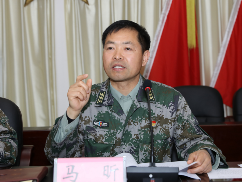 新密市人武部创新专武干部例会:解决矛盾问题!